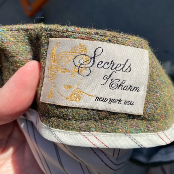 Olive green wool skirt, medium - Picture 5 of 5